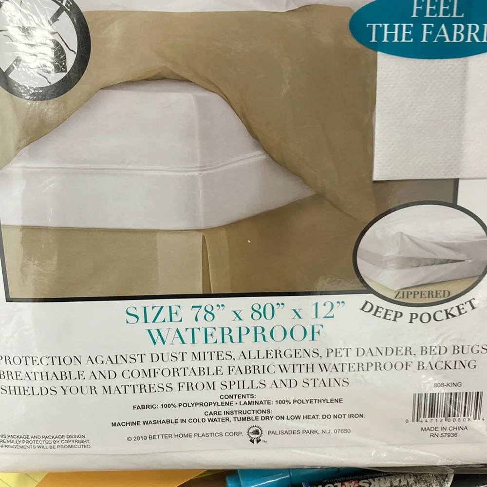 King fabric mattress cover protects against bed bugs, fully zippered